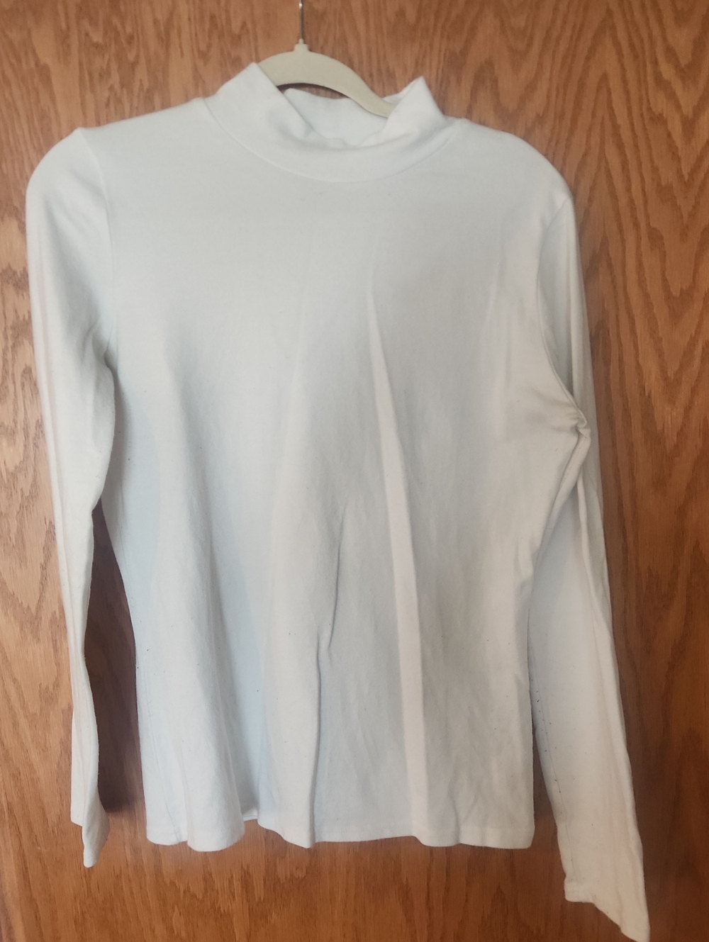 White Long Sleeve Mock Neck Top Size Medium